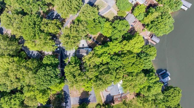 890 Long Island DR, Moneta, VA 24121
