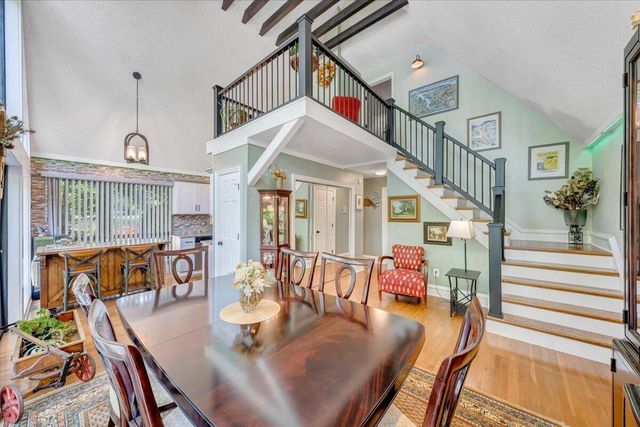 890 Long Island DR, Moneta, VA 24121