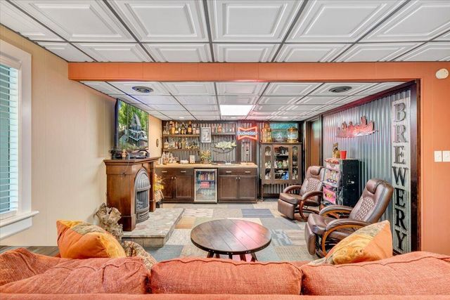 890 Long Island DR, Moneta, VA 24121