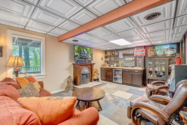 890 Long Island DR, Moneta, VA 24121