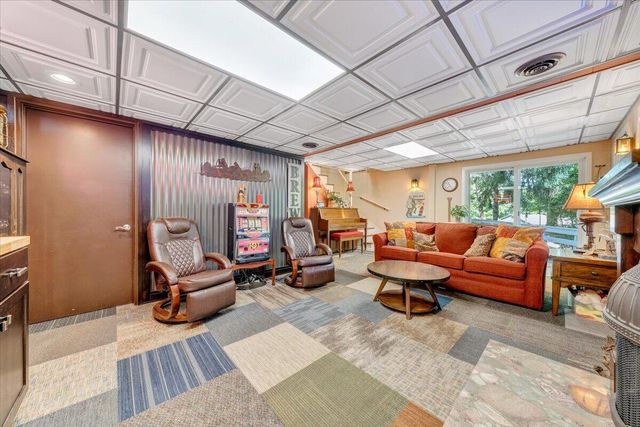 890 Long Island DR, Moneta, VA 24121