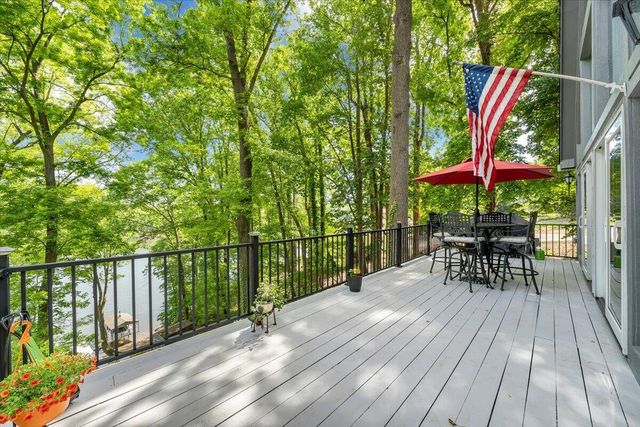 890 Long Island DR, Moneta, VA 24121