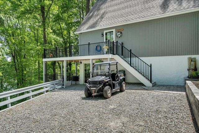890 Long Island DR, Moneta, VA 24121