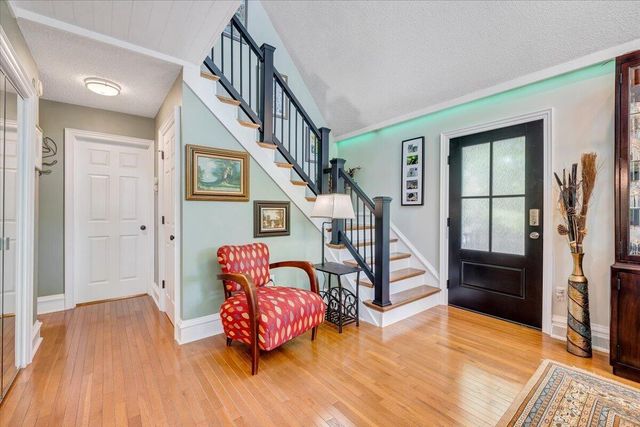 890 Long Island DR, Moneta, VA 24121
