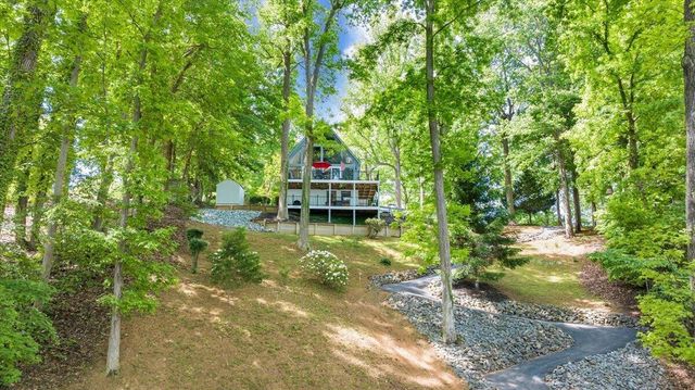 890 Long Island DR, Moneta, VA 24121