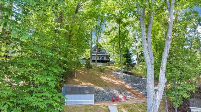 890 Long Island DR, Moneta, VA 24121