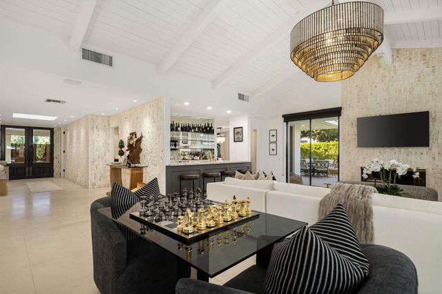 6 Exeter Court, Rancho Mirage, CA 92270