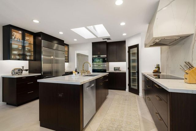 6 Exeter Court, Rancho Mirage, CA 92270