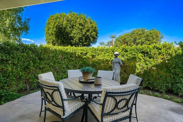 6 Exeter Court, Rancho Mirage, CA 92270