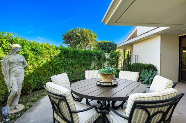 6 Exeter Court, Rancho Mirage, CA 92270