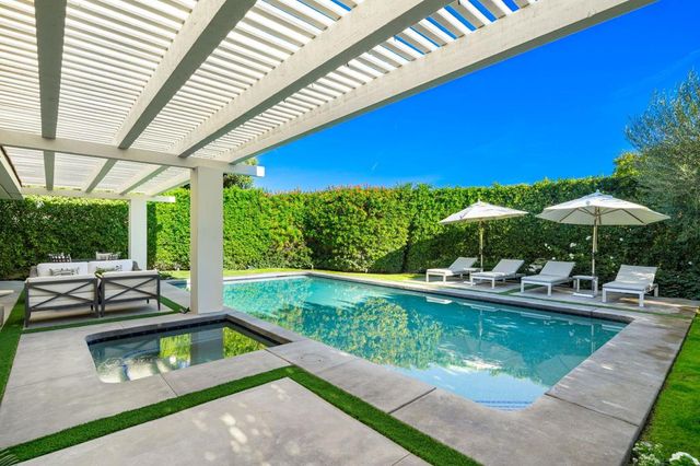 6 Exeter Court, Rancho Mirage, CA 92270