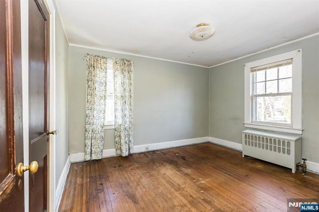 105 Midland Avenue, Glen Ridge, NJ 07028