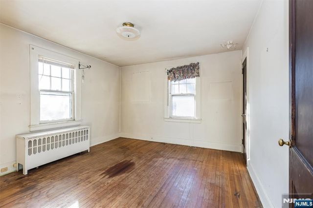 105 Midland Avenue, Glen Ridge, NJ 07028