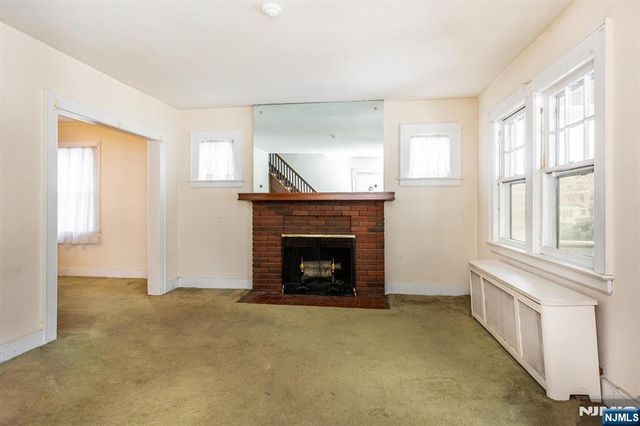 105 Midland Avenue, Glen Ridge, NJ 07028