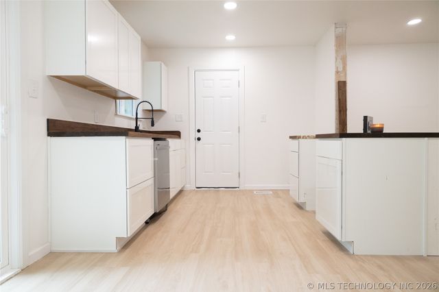 909 W El Paso Place, Broken Arrow, OK 74012