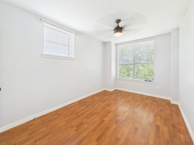 2409 Leon ST 201, Austin, TX 78705