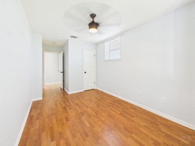 2409 Leon ST 201, Austin, TX 78705