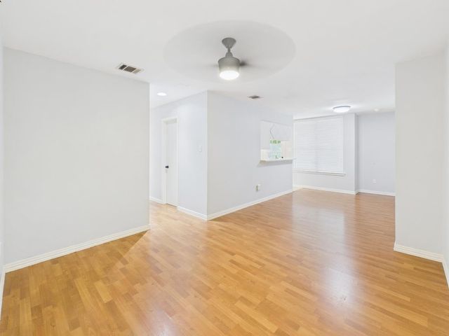 2409 Leon ST 201, Austin, TX 78705