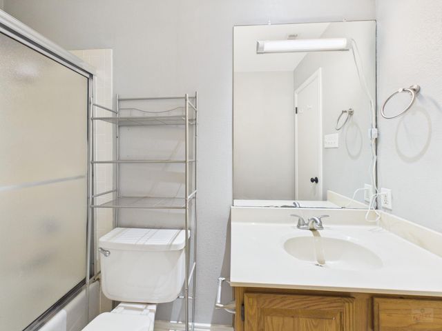 2409 Leon ST 201, Austin, TX 78705
