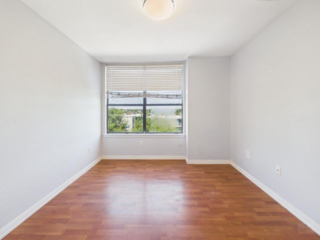 2409 Leon ST 201, Austin, TX 78705