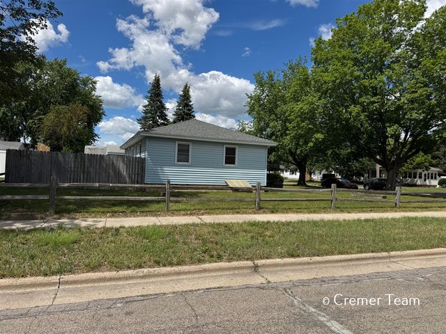3425 Mckee Avenue, Wyoming, MI 49509