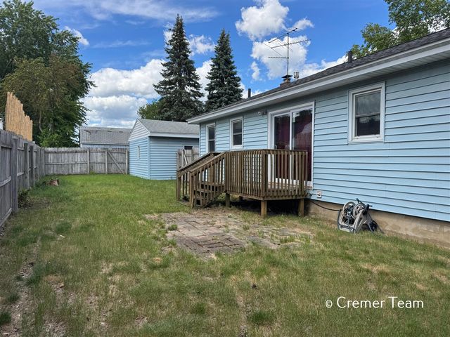 3425 Mckee Avenue, Wyoming, MI 49509