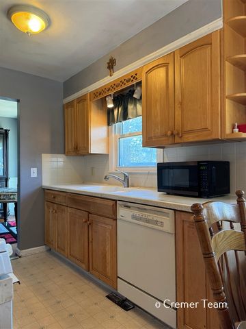 3425 Mckee Avenue, Wyoming, MI 49509