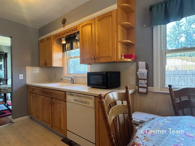 3425 Mckee Avenue, Wyoming, MI 49509