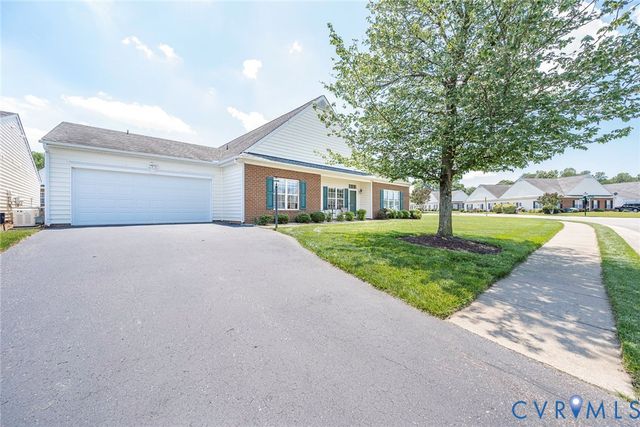 7402 Dress Blue Cir, Mechanicsville, VA 23116