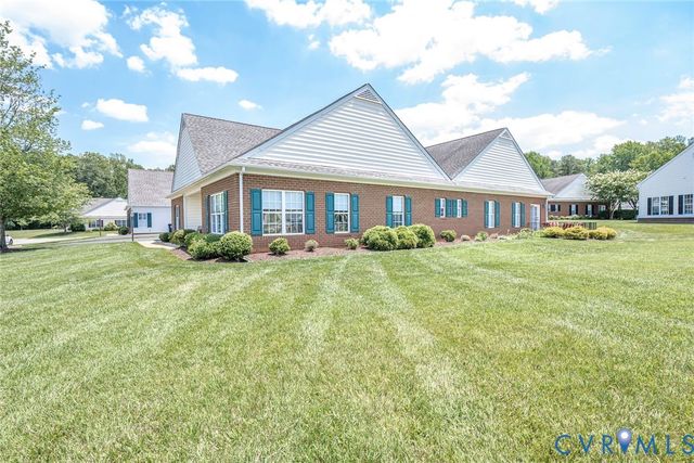 7402 Dress Blue Cir, Mechanicsville, VA 23116