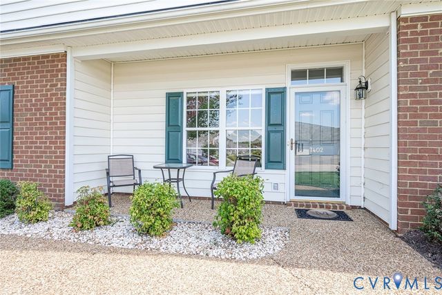 7402 Dress Blue Cir, Mechanicsville, VA 23116