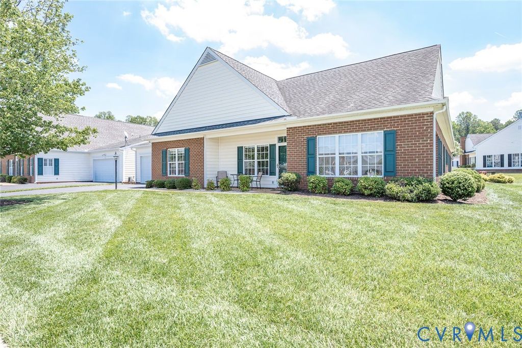 7402 Dress Blue Cir, Mechanicsville, VA 23116