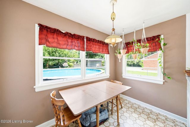 7205 Glen Arbor Rd, Louisville, KY 40222