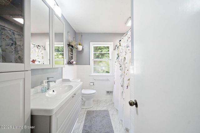 7205 Glen Arbor Rd, Louisville, KY 40222