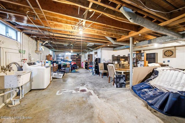 7205 Glen Arbor Rd, Louisville, KY 40222