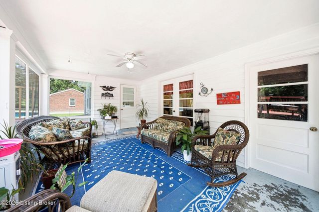 7205 Glen Arbor Rd, Louisville, KY 40222