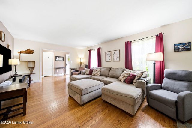 7205 Glen Arbor Rd, Louisville, KY 40222