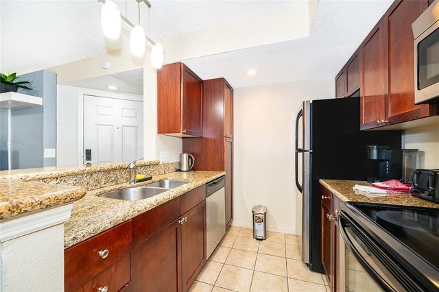 5124 CONROY ROAD 26, Orlando, FL 32811