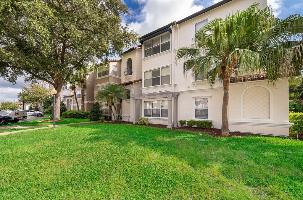 5124 CONROY ROAD 26, Orlando, FL 32811