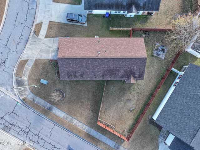 2305 Sawgrass Drive, Winterville, NC 28590