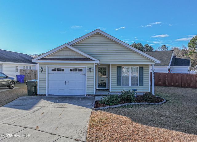 2305 Sawgrass Drive, Winterville, NC 28590