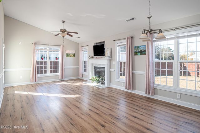 2305 Sawgrass Drive, Winterville, NC 28590