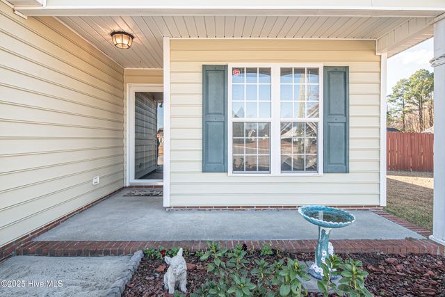 2305 Sawgrass Drive, Winterville, NC 28590