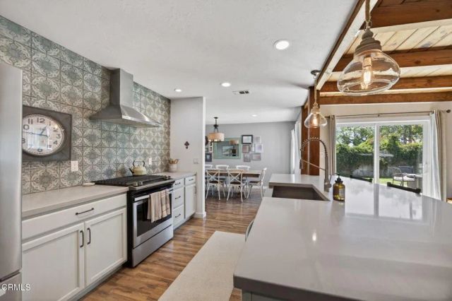 425 Banner Avenue, Ventura, CA 93004