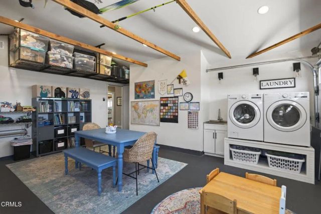 425 Banner Avenue, Ventura, CA 93004