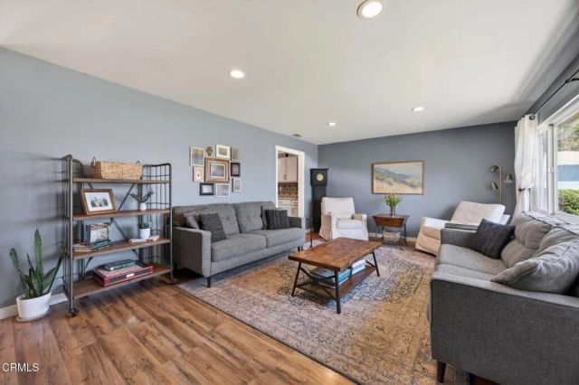 425 Banner Avenue, Ventura, CA 93004