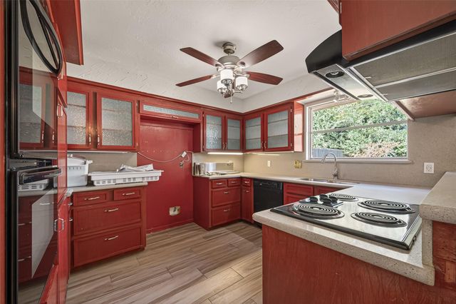 4223 Yosemite Drive, Pasadena, TX 77504