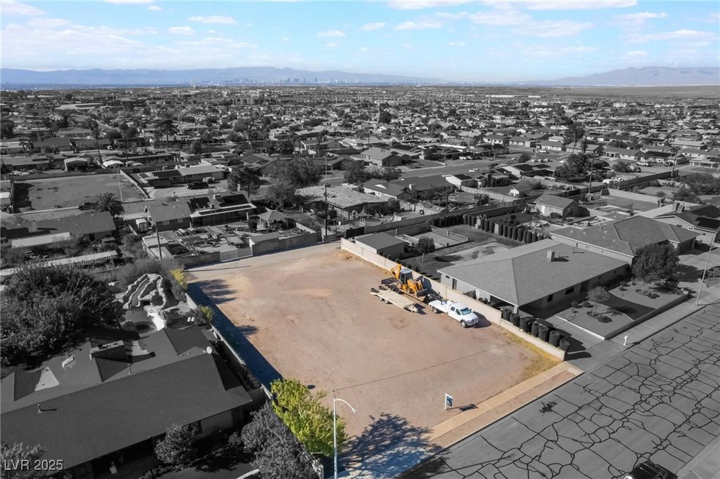 839 Fairview Drive, Henderson, NV 89015