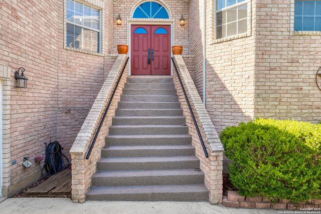 723 Sendera St, San Antonio, TX 78260