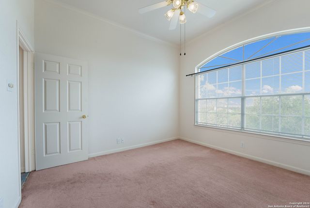 723 Sendera St, San Antonio, TX 78260